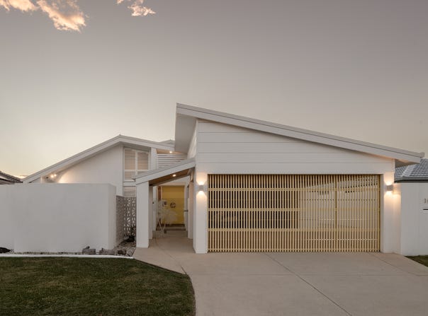 10 De Haviland Avenue, Benowa, Qld 4217