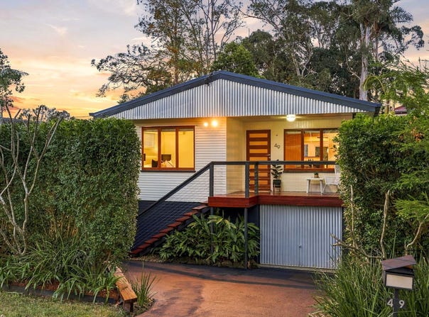 49 Fawkner Street, Chapel Hill, Qld 4069
