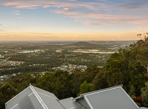 94 Wongawallan Drive, Wongawallan, Qld 4210