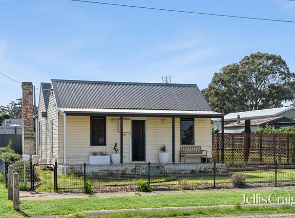 111 Clunes Road, Creswick, Vic 3363