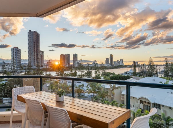 21/22 Montgomery Avenue, Main Beach, Qld 4217