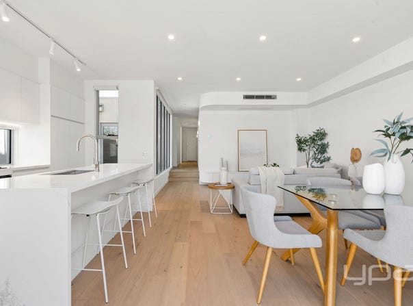 1B Broadway, Capel Sound, Vic 3940