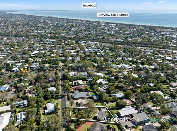 102 Cinerama Crescent, McCrae, Vic 3938