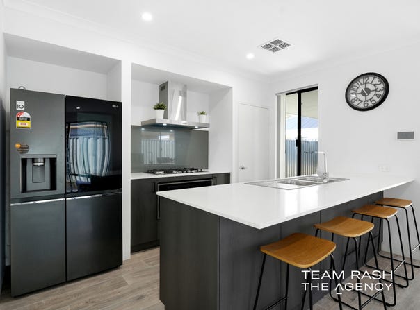 70 Stithians Avenue, Aveley, WA 6069