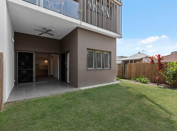 1/10 Ruby Road, Mitchelton, Qld 4053