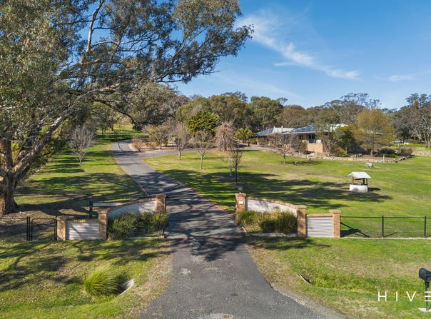 32 Hill Road, Royalla, NSW 2620