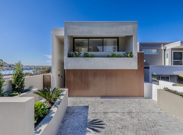 10 Bay Road, Russell Lea, NSW 2046