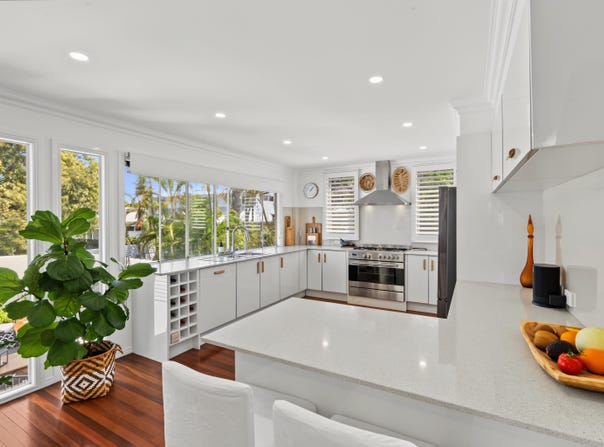 76 Muir Street, Labrador, Qld 4215
