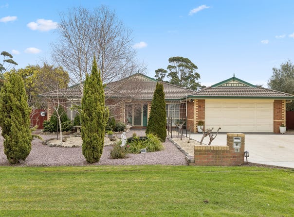 15 Edward Street, Cobden, Vic 3266