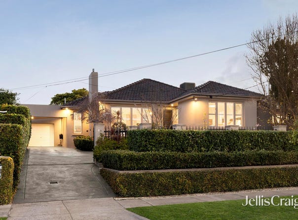 48 Ian Grove, Mount Waverley, Vic 3149
