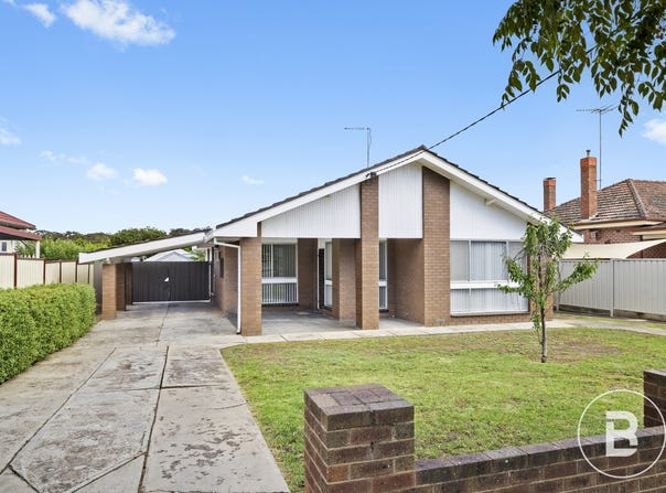 33 Burke Street, Maryborough, Vic 3465