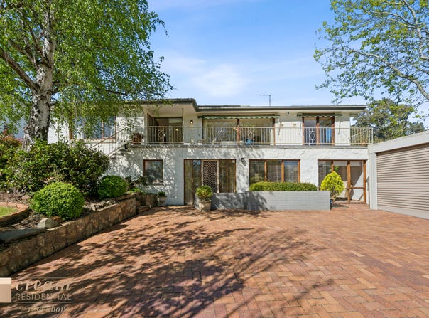 4 Ogilvie Place, Garran, ACT 2605