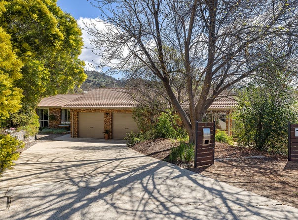 14 & 14A Butlin Place, Theodore, ACT 2905