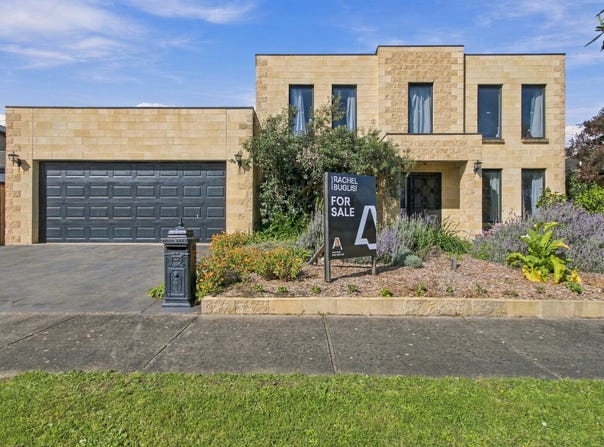 13 Copperhead Court, Newborough, Vic 3825