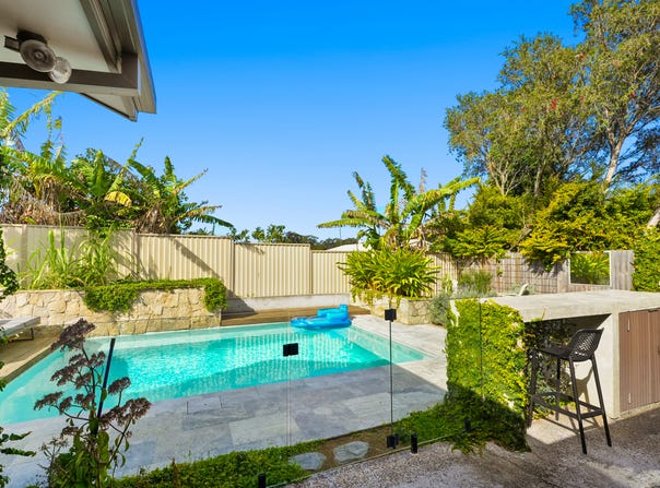 5 Masters Street, Arundel, Qld 4214