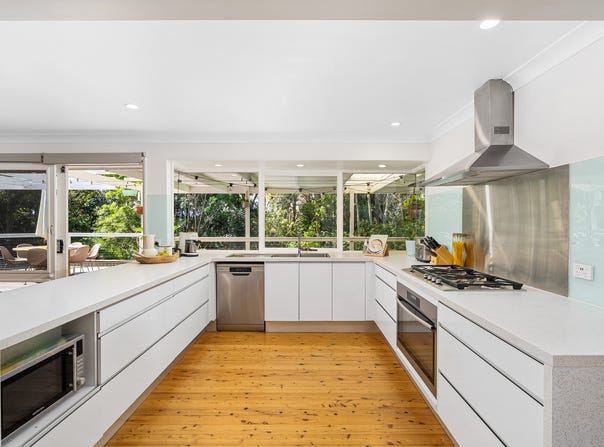13 Redgum Close, Bateau Bay, NSW 2261