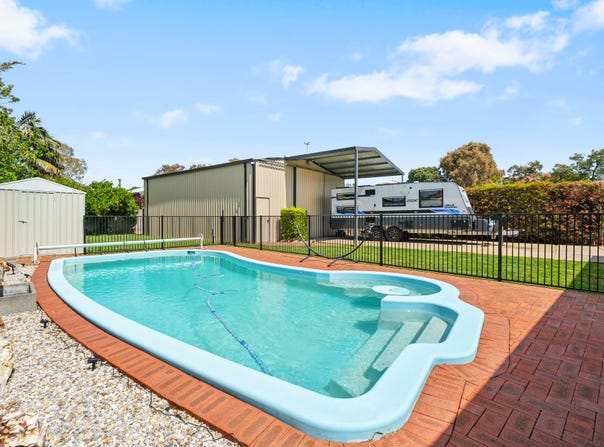 9 Broun Road, Coodanup, WA 6210