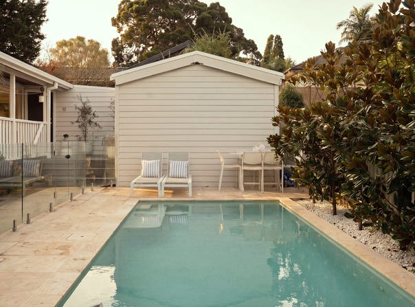 12 Clarendon Road, Peakhurst, NSW 2210