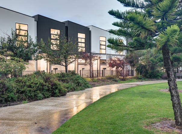 11 Grandstand Circuit, St Clair, SA 5011