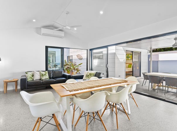 11 Holland Street, Wongaling Beach, Qld 4852