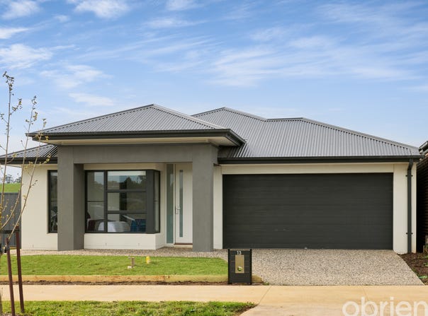 13 Bell Heather Boulevard, Warragul, Vic 3820
