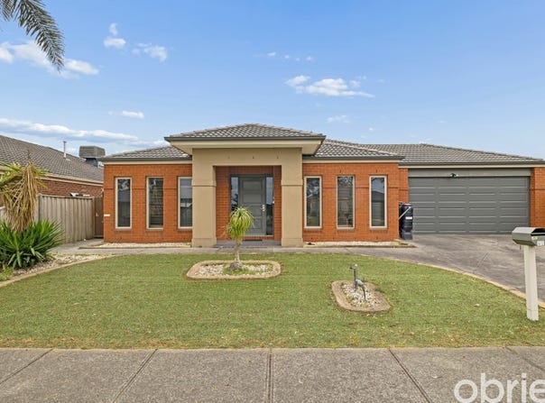 42 Yorkshire Drive, Cranbourne North, Vic 3977