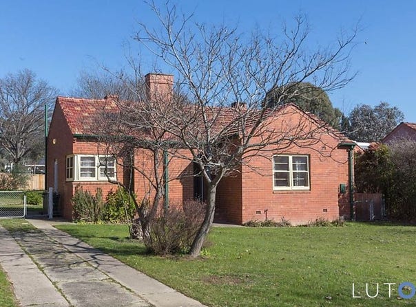 8 Meehan Gardens, Griffith, ACT 2603