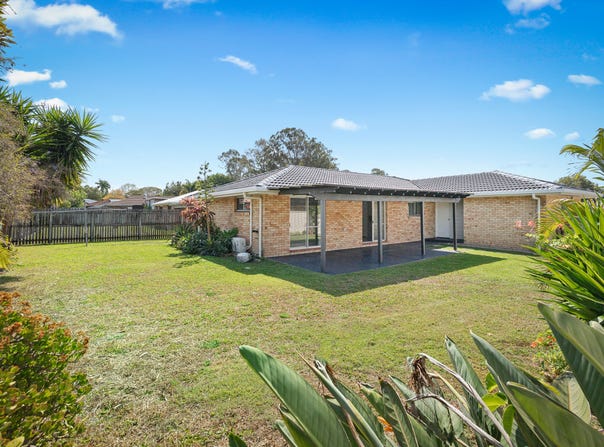 107 Bridgnorth Street, Carindale, Qld 4152