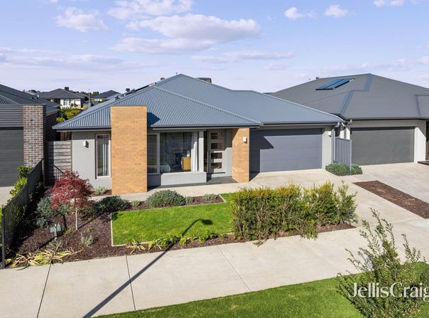 17 Blomeley Drive, Lucas, Vic 3350