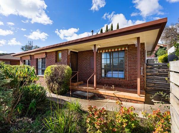 8/23 Campbell Street, Castlemaine, Vic 3450