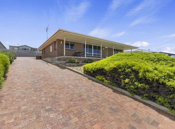 16 Esplanade, Point Turton, SA 5575