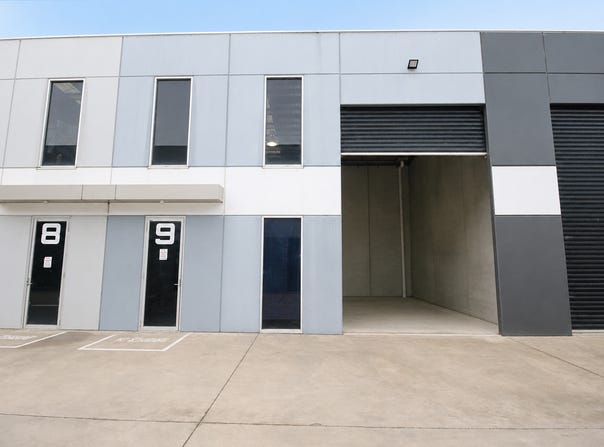 4 Carpenter Close, Cranbourne West, Vic 3977
