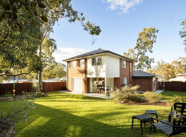 77 Johnson Place, Moggill, Qld 4070
