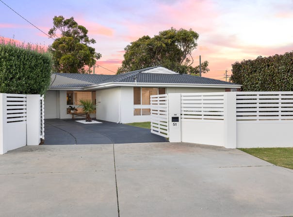 51 Redfin Crescent, Beldon, WA 6027