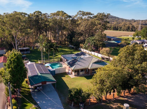 18 Levy Road, Elimbah, Qld 4516