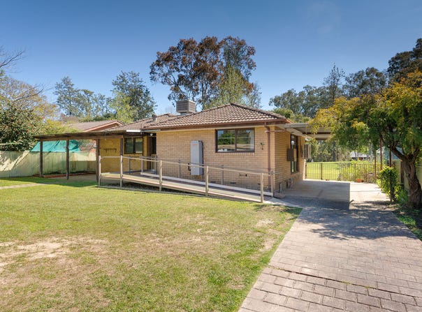 3 Benambra Court, Thurgoona, NSW 2640