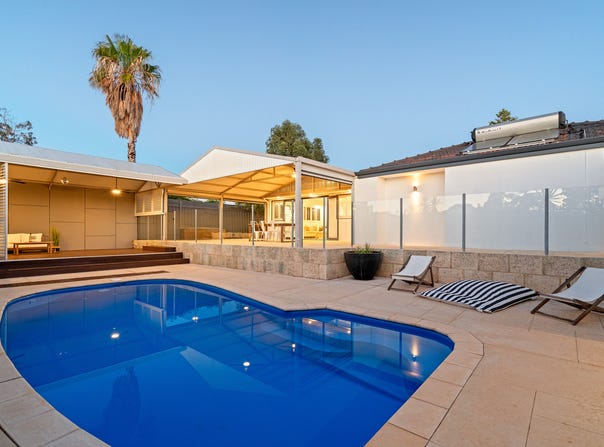 15 Taylor Way, Hillarys, WA 6025