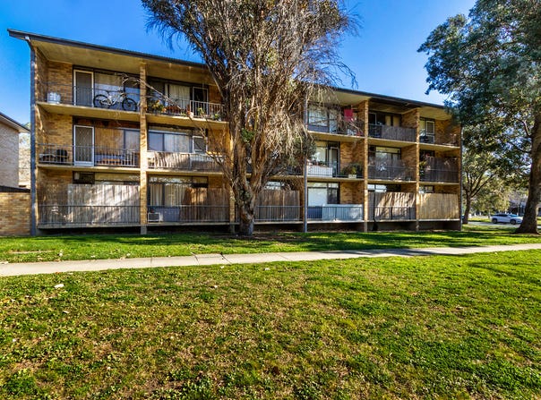 2/62 Launceston Street, Lyons, ACT 2606