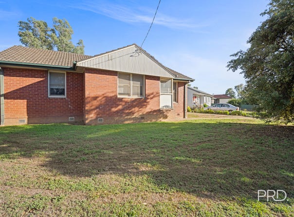 31 Bulolo Street, Ashmont, NSW 2650