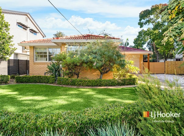 17 Lowe Crescent, Elderslie, NSW 2570