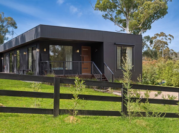 10 Byres Road, Blackwood, Vic 3458