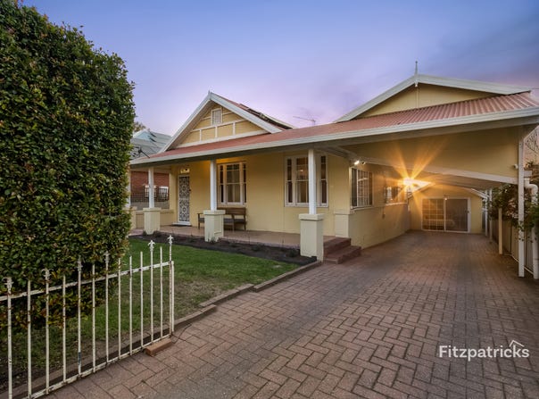 8 Kildare Street, Turvey Park, NSW 2650