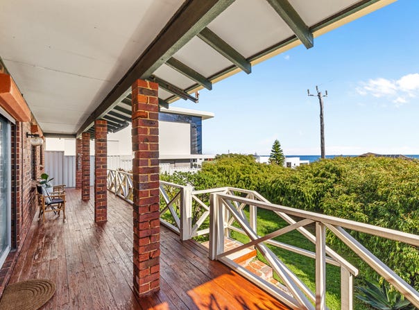 69 Flora Terrace, Watermans Bay, WA 6020