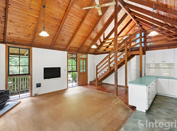 32 Deering Avenue, Badger Creek, Vic 3777