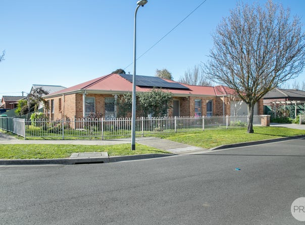 1 Tranquillity Court, Sebastopol, Vic 3356