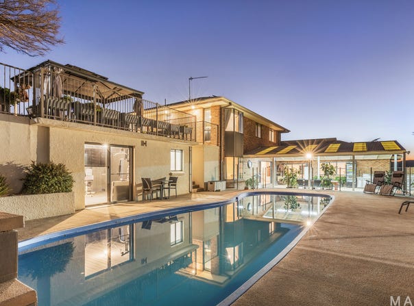7 Galbraith Close, Banks, ACT 2906