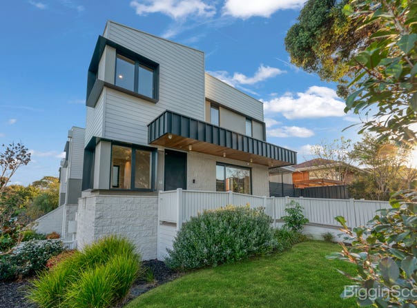 11 Mckenna Street, Avondale Heights, Vic 3034