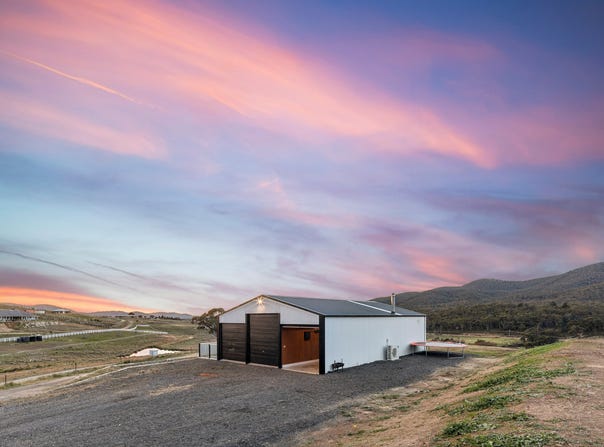 36 Captain Robertson Drive, Burra, NSW 2620