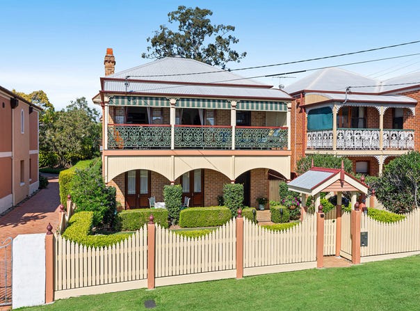 18 Britannia Street, Manly, Qld 4179