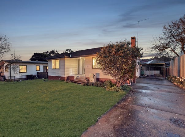 13 Bendick Street, Young, NSW 2594